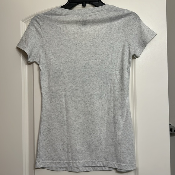 NWT Sunset Beach, North Carolina Women’s ASL “LOVE” Short Sleeve T-Shirt - Picture 2 of 4